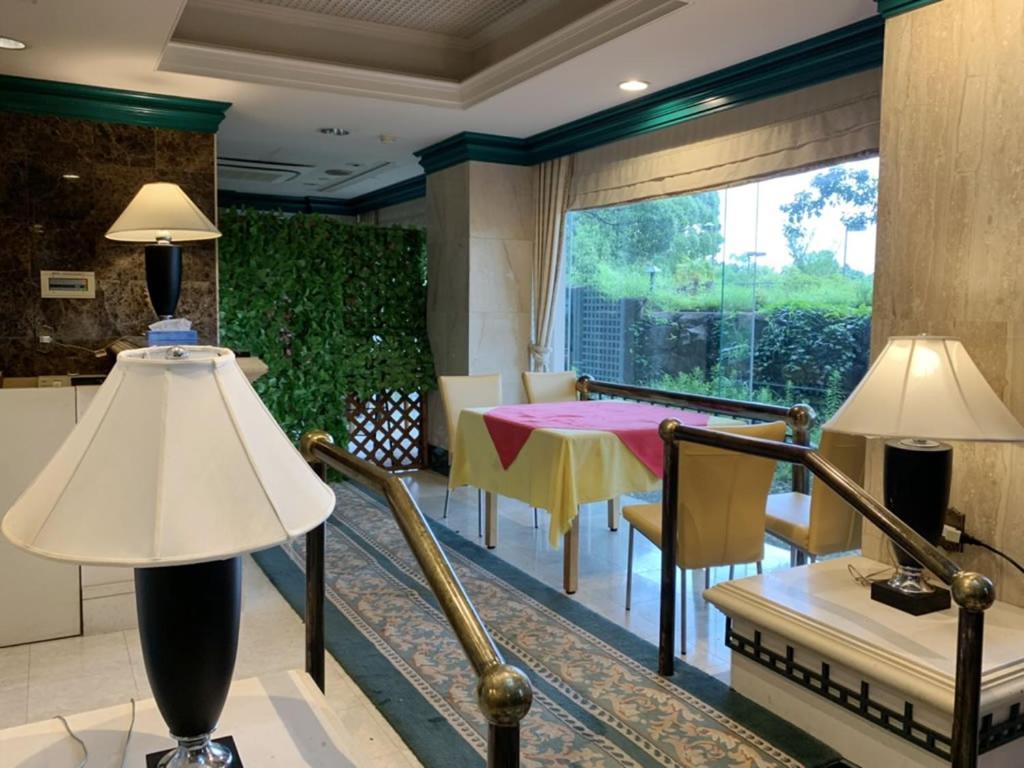 Hill Hotel 4*